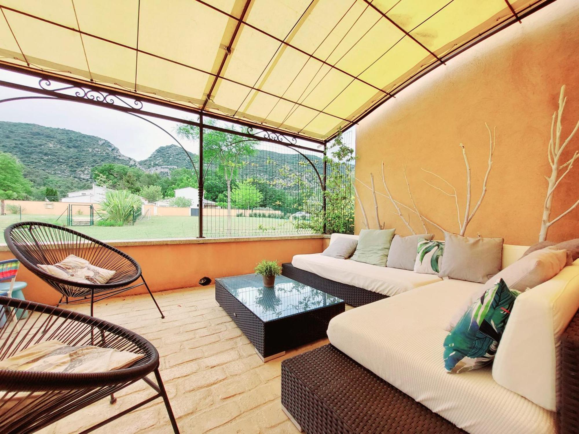 En Provence, Luberon, Villa Avec Piscine A Maubec Екстер'єр фото