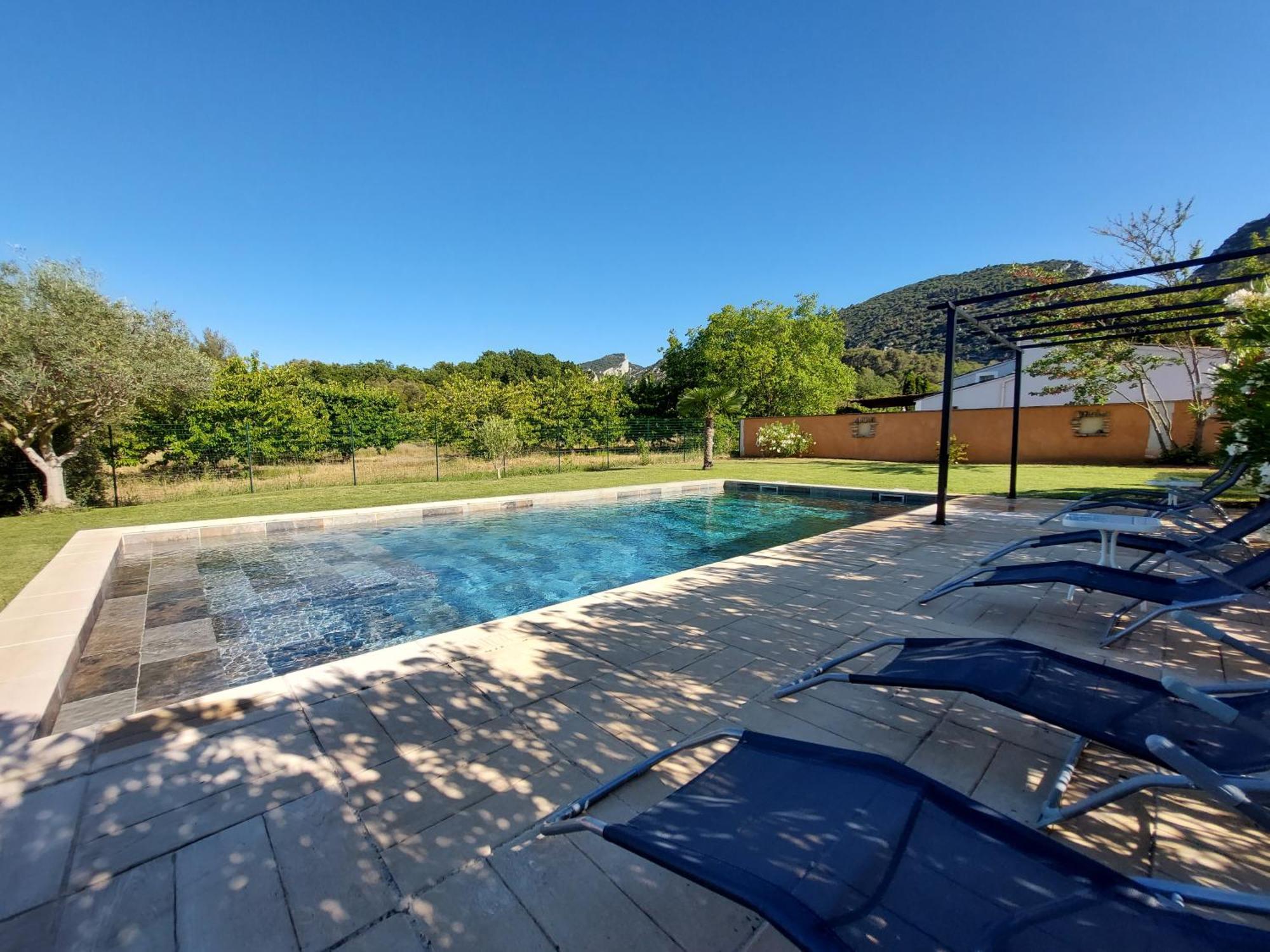 En Provence, Luberon, Villa Avec Piscine A Maubec Екстер'єр фото